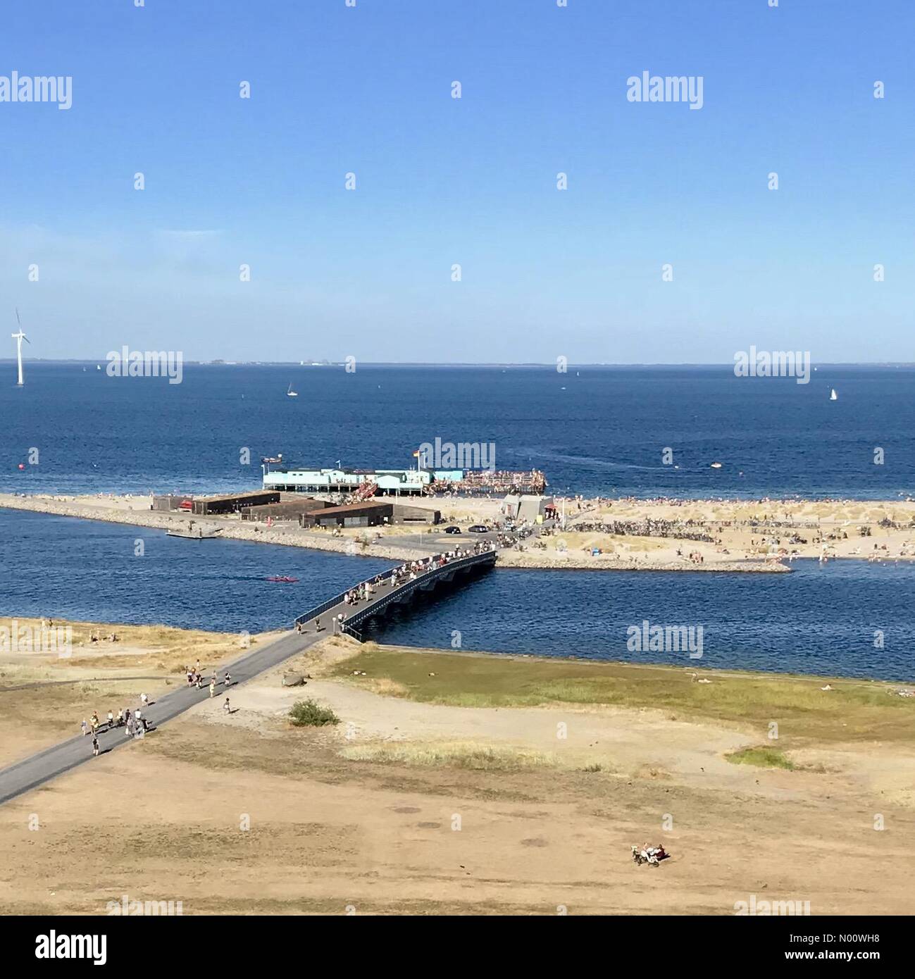 Amager Strandvej 102, København, Dänemark. 07 Aug, 2018. Ein weiterer heißer Tag in Kopenhagen kann zu Lasten der Menschen in den Amager Strand. August 7, 2018 Credit: Linie Reinstrup/StockimoNews/Alamy leben Nachrichten Stockfoto