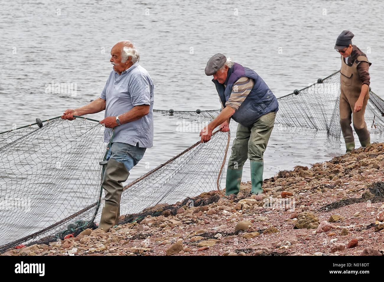 Fischer handhaben Netze am Shaldon Beach, Devon, Großbritannien. 19. Mai 2023. Credit nidpor Credit: Nidpor/StockimoNews/Alamy Live News Stockfoto