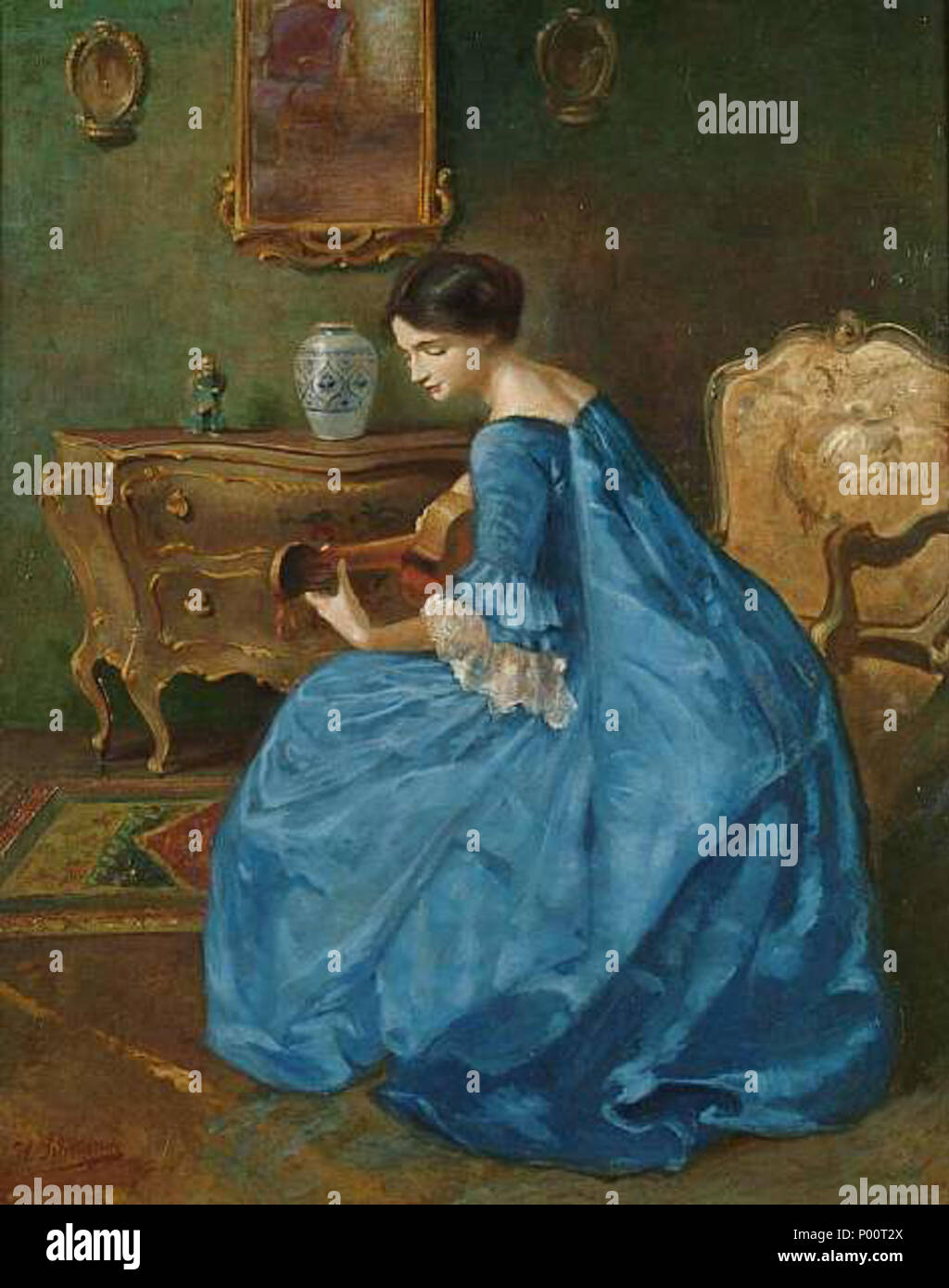 104 Viktor Schramm - junge Frau im blauen Kleid mit Gitarre Stockfoto