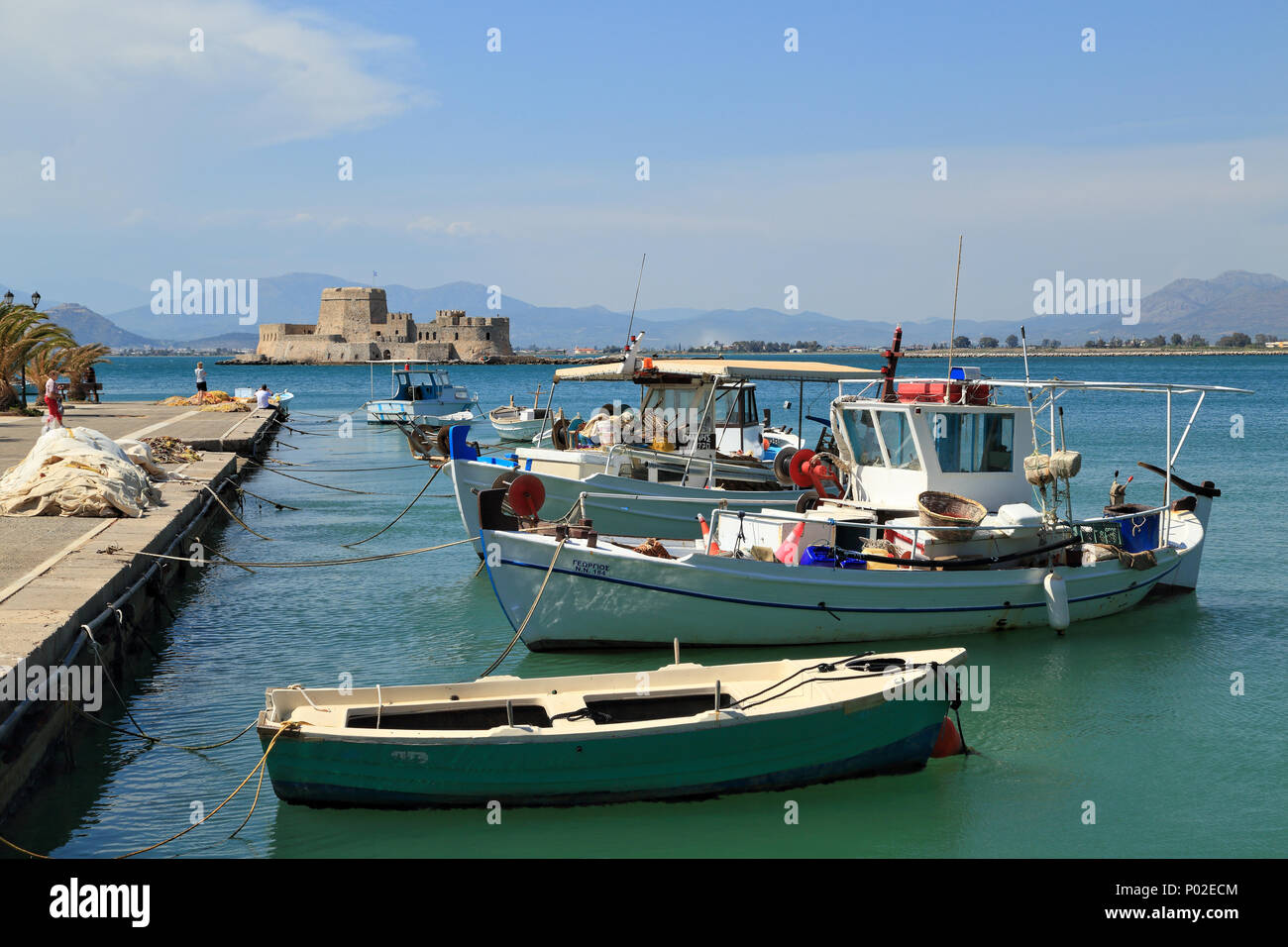 Hafen von Nafplio, Griechenland, und Bourtzi meer Schloss Stockfoto