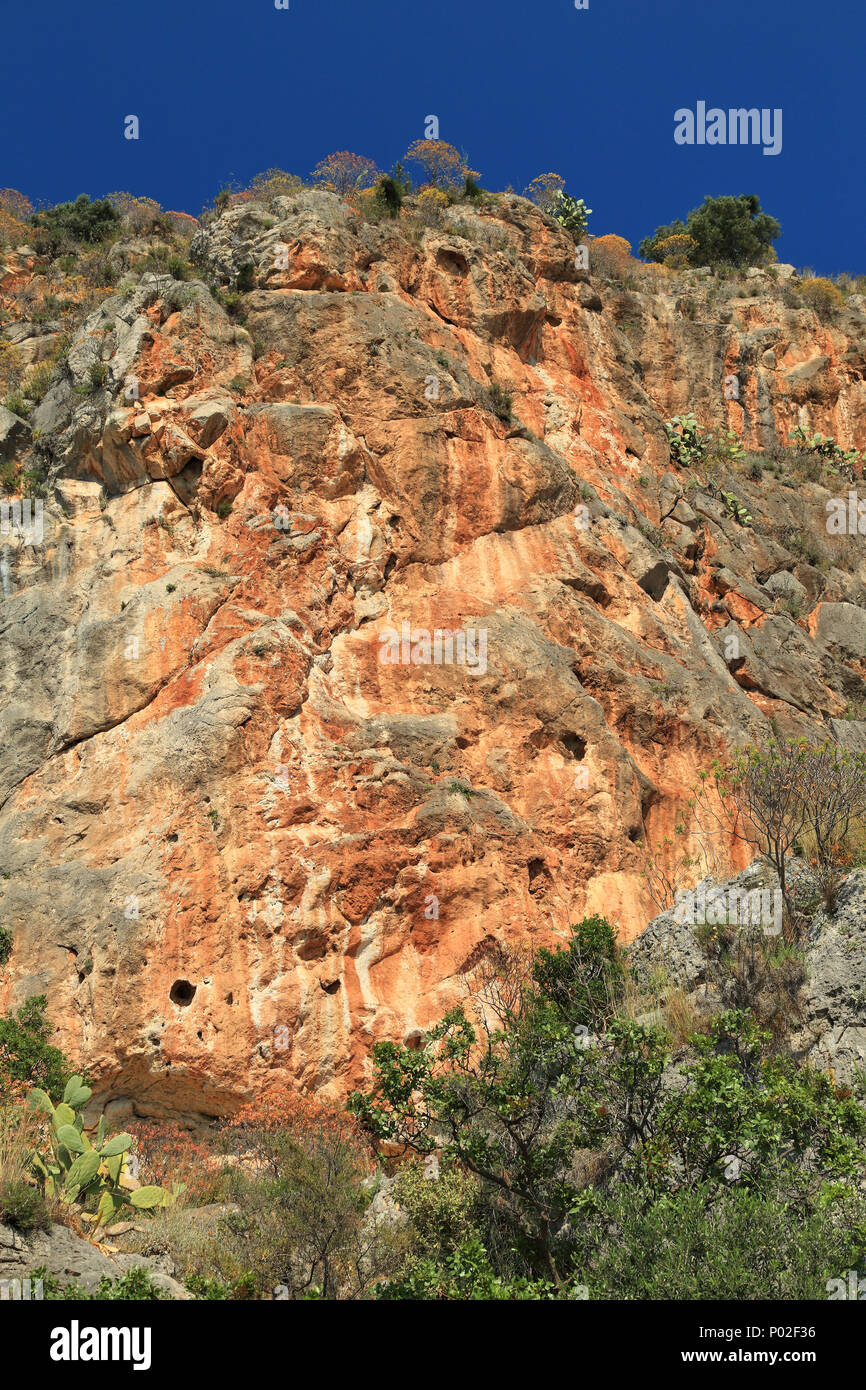 Cliff Coast Mountains, Griechenland Stockfoto