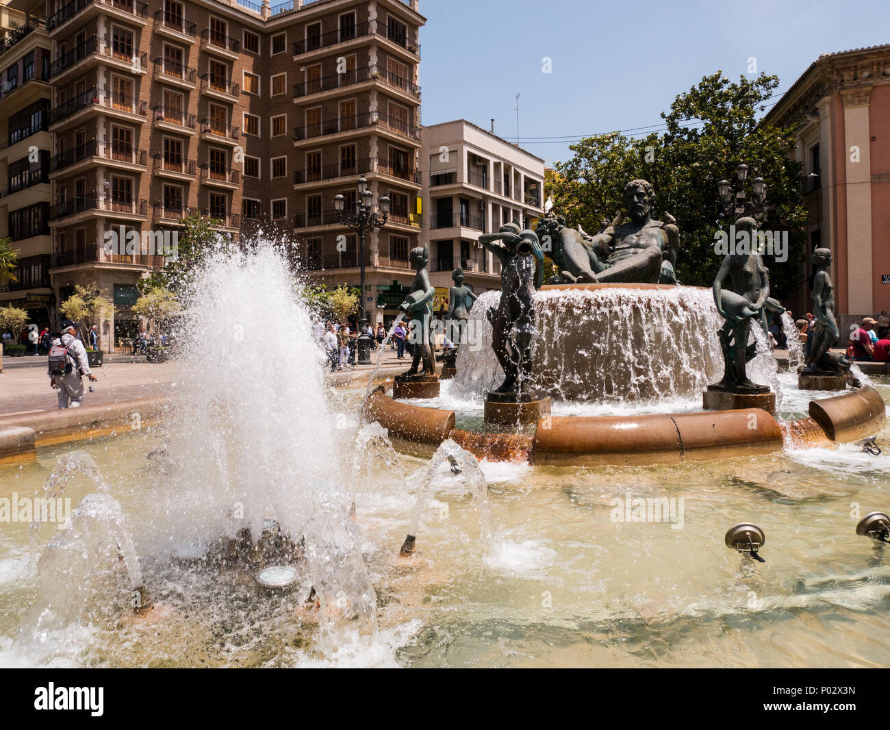 Valencia Piazza Fontana, Ansicht des Turia Brunnen in der Plaza de la Virgen im Zentrum der Altstadt von Valencia, Spanien. Stockfoto