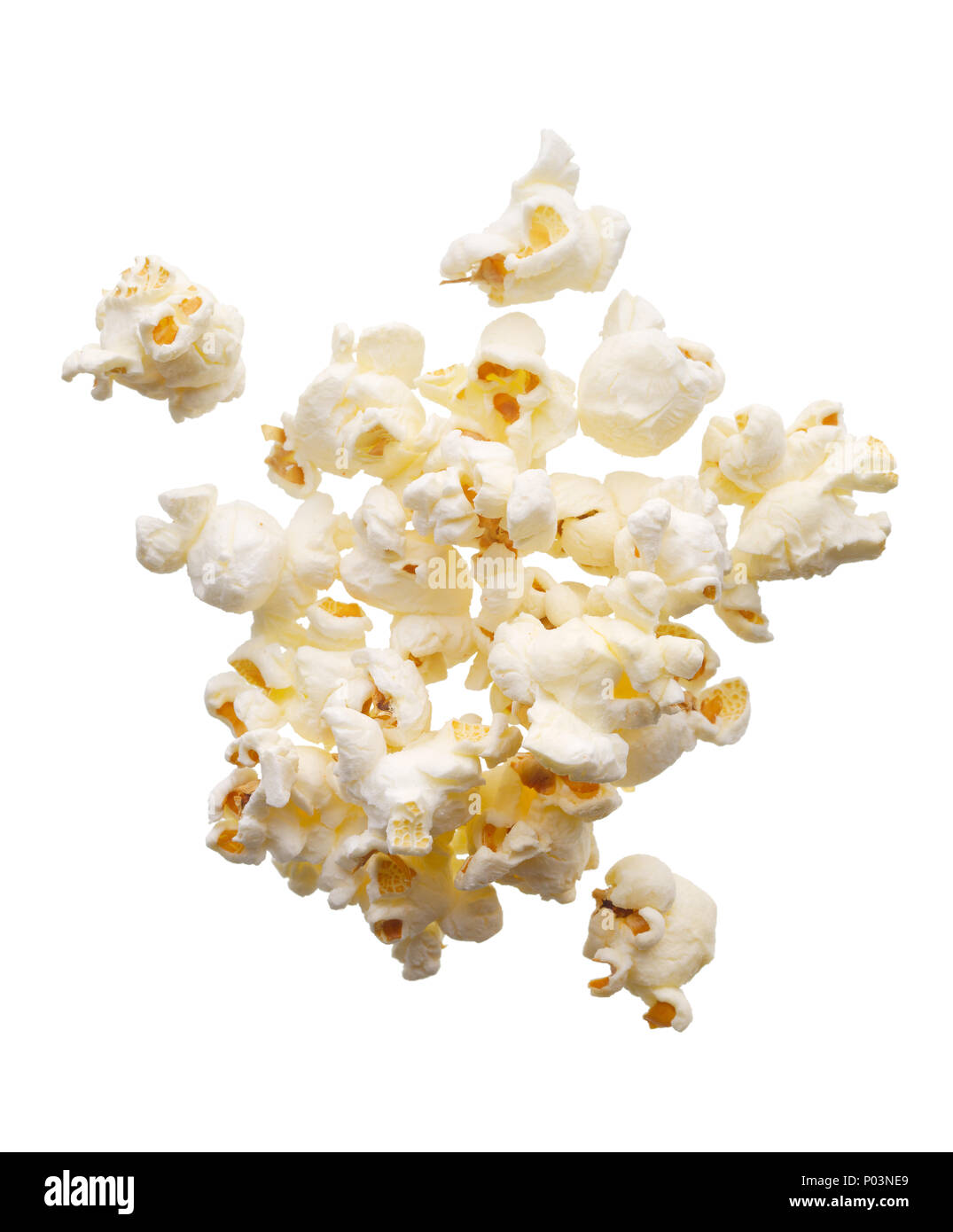 Essen: verstreut Popcorn, auf weißem Hintergrund Stockfoto