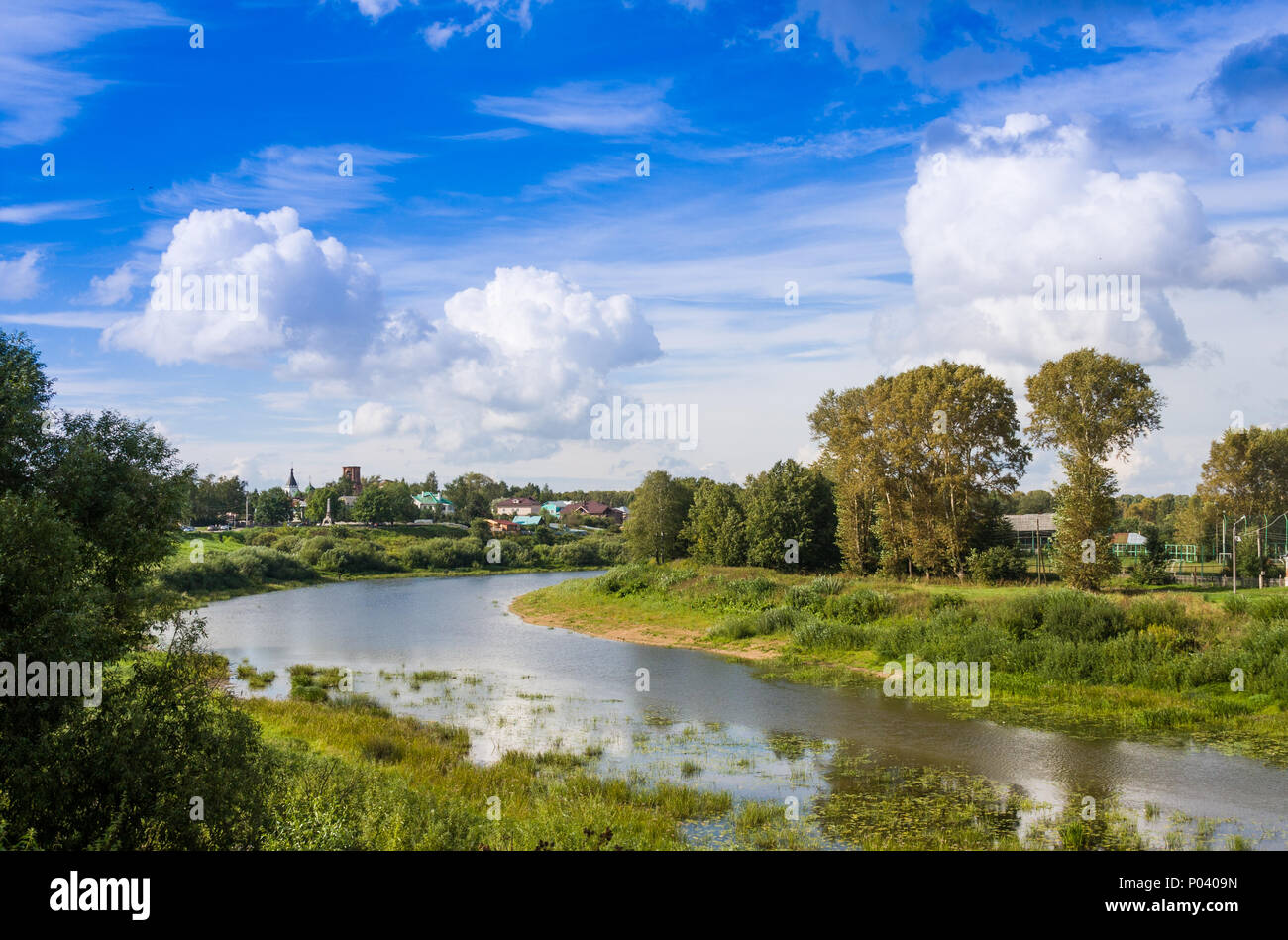 Fluss in der russischen Stadt Wologda Wologda, russischen Norden Stockfoto