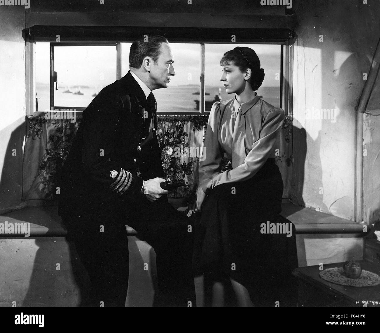 Original Film Titel: Der Spion IN SCHWARZ. Englischer Titel: U-Boot 29. Regisseur: MICHAEL POWELL. Jahr: 1939. Stars: CONRAD VEIDT; VALERIE HOBSON. Quelle: Columbia Pictures/Album Stockfoto