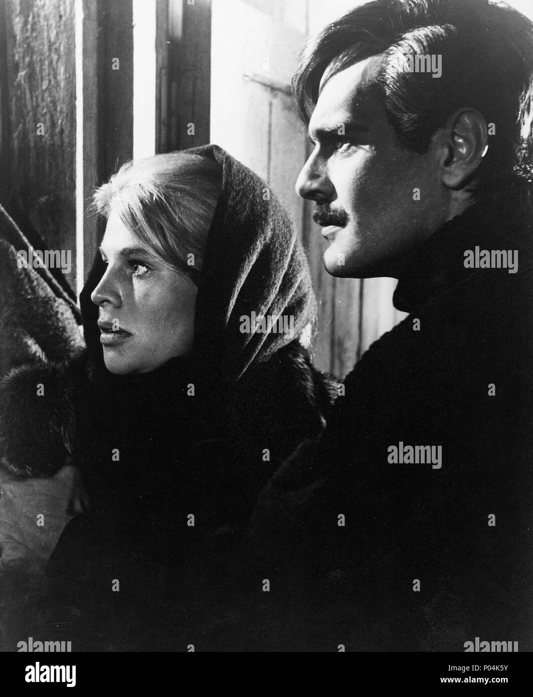 Original Film Titel: Doktor Schiwago. Englischer Titel: Doktor Schiwago. Regisseur: David Lean. Jahr: 1965. Stars: Julie Christie; Omar Sharif. Quelle: Carlo Ponti/MGM/Album Stockfoto
