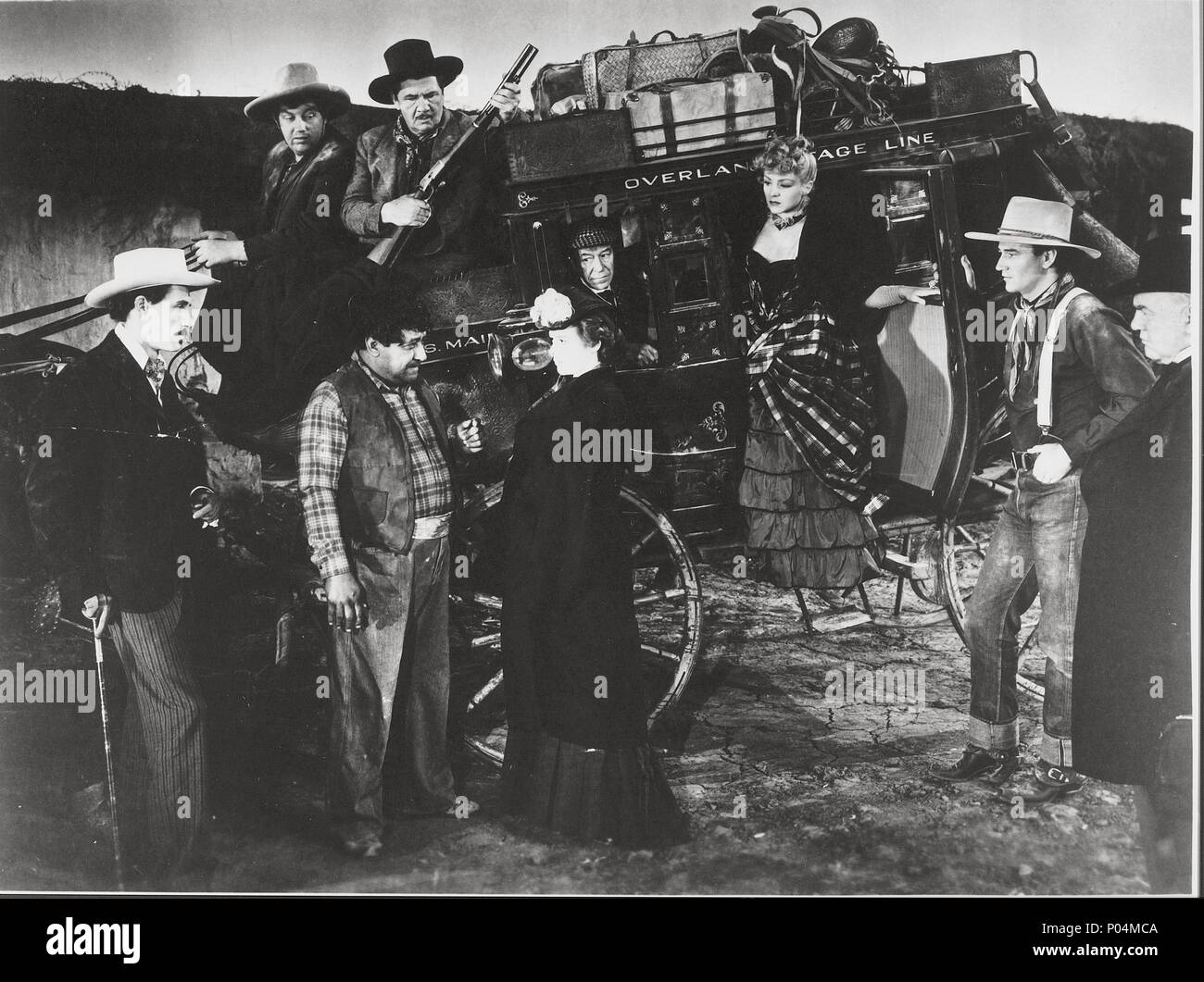 Original Film Titel: POSTKUTSCHE. Englischer Titel: POSTKUTSCHE. Regisseur: John Ford. Jahr: 1939. Stars: JOHN WAYNE, CLAIRE TREVOR; John CARRADINE; LOUISE PLATT. Quelle: UNITED ARTISTS/Album Stockfoto