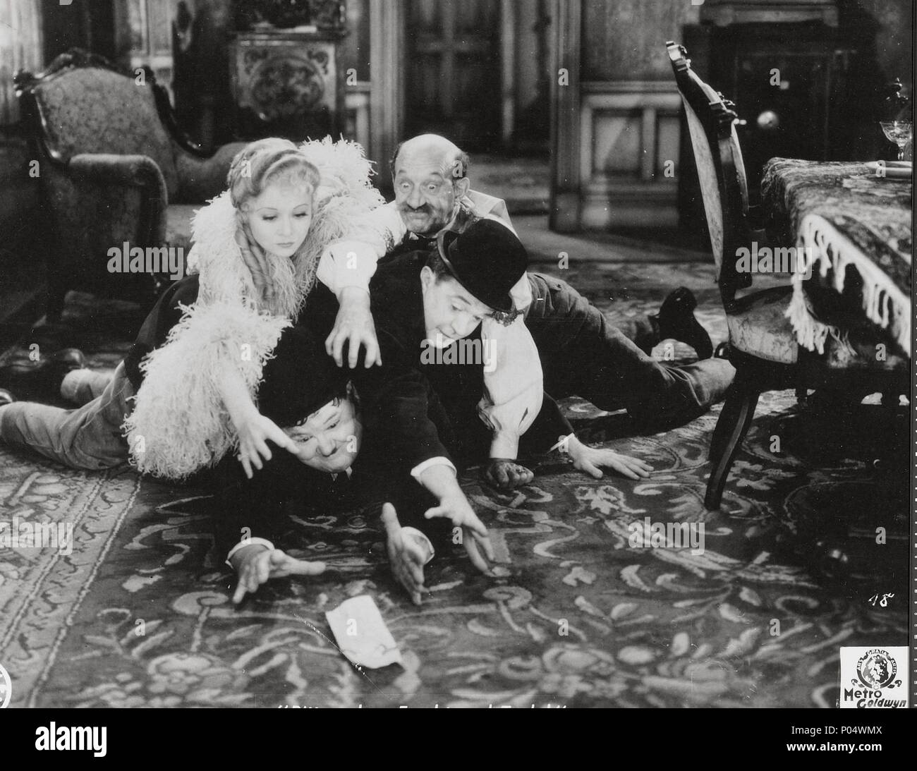 Original Film Titel: WAY OUT WEST. Englischer Titel: WAY OUT WEST. Regisseur: James W. HORNE. Jahr: 1937. Stars: Oliver Hardy, Stan Laurel; JAMES FINLAYSON; SHARON LYN. Credit: STAN LAUREL PRÜFSPITZEN/HAL ROACH/M.G.M/Album Stockfoto