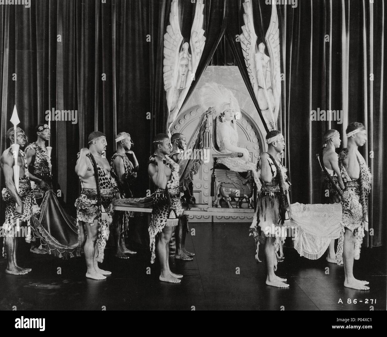 Original Film Titel: MÄNNLICH UND WEIBLICH. Englischer Titel: MÄNNLICH UND WEIBLICH. Regisseur: CECIL B DEMILLE. Jahr: 1919. Stars: GLORIA SWANSON. Quelle: Paramount Pictures/Album Stockfoto