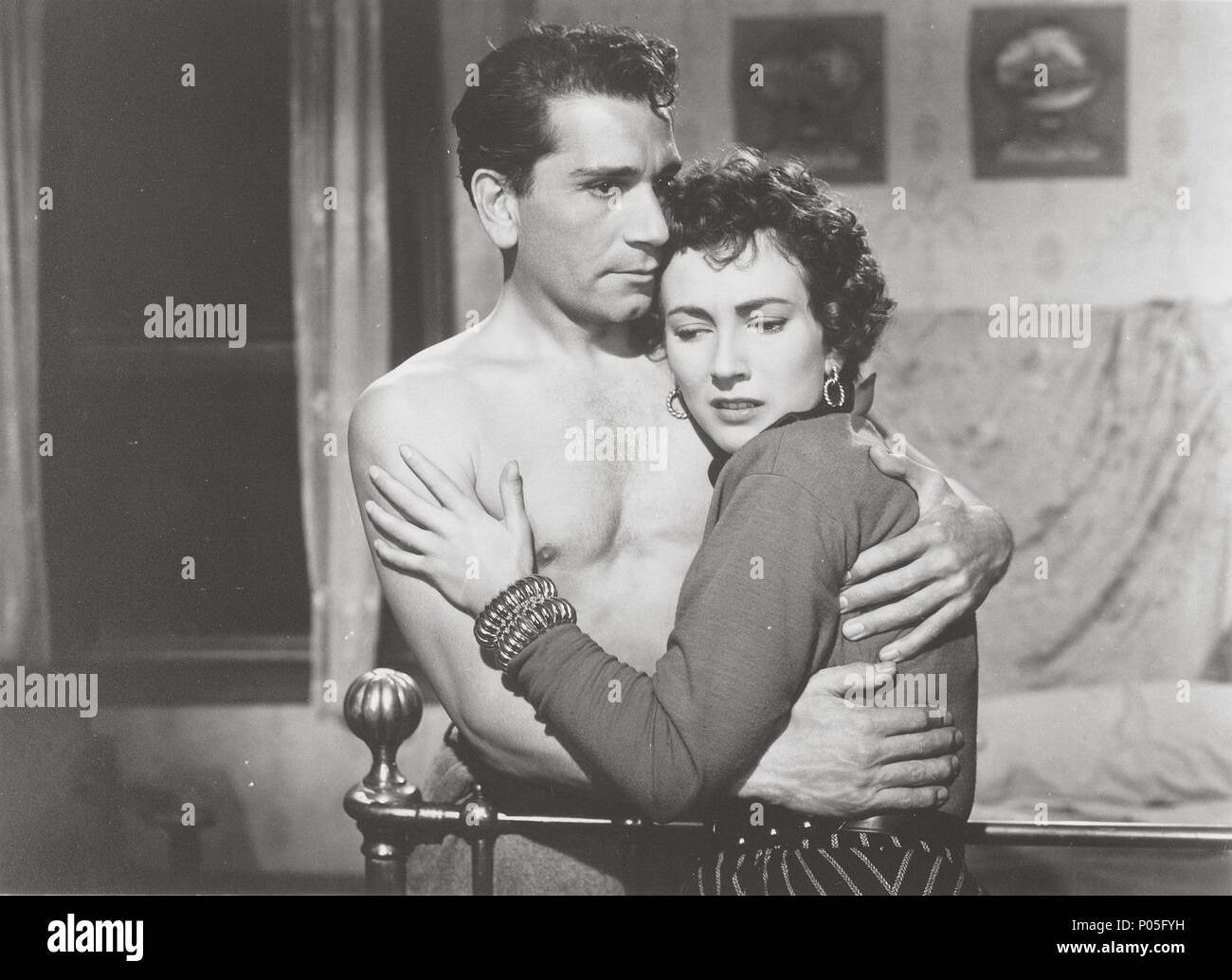 Original Film Titel: THIEVES' Highway. Englischer Titel: Kollision. Regisseur: JULES DASSIN. Jahr: 1949. Stars: RICHARD CONTE; VALENTINA CORTESE. Quelle: 20th Century Fox/Album Stockfoto