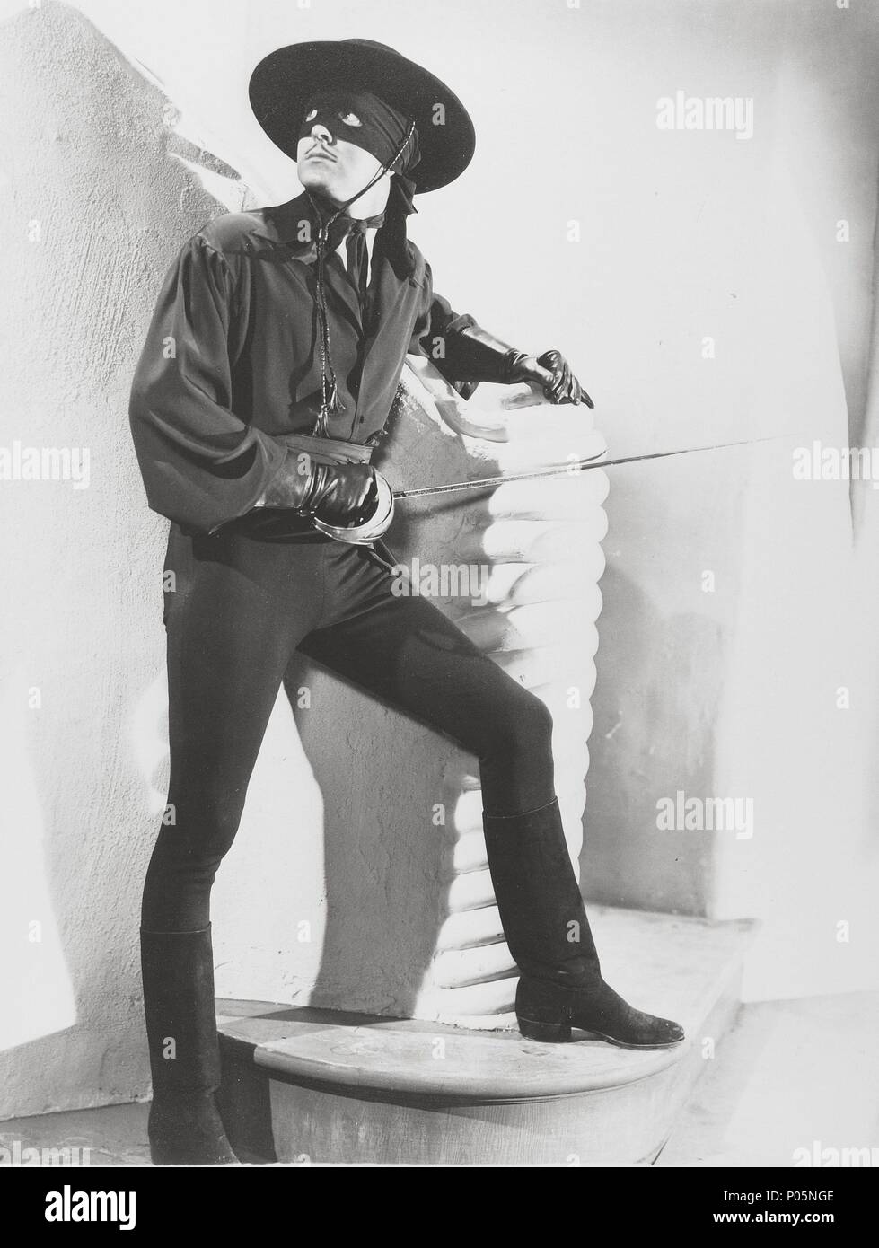 The mask of zorro 1940 tyrone power Fotos und Bildmaterial in hoher