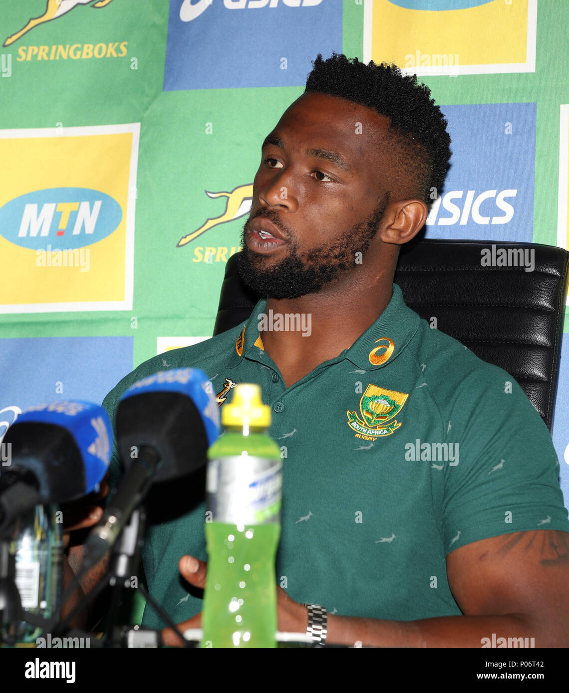 Johannesburg, Südafrika. 8. Juni 2018. Siya Kolisi (Kapitän) von Südafrika während des Südafrikanischen - Springbok Captain's Media Briefing, Tsogo Sun Montecasino Hotel Johannesburg Credit: Aktion plus Sport/Alamy leben Nachrichten Stockfoto