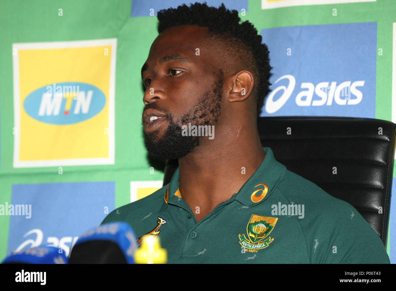 Johannesburg, Südafrika. 8. Juni 2018. Siya Kolisi (Kapitän) von Südafrika während des Südafrikanischen - Springbok Captain's Media Briefing, Tsogo Sun Montecasino Hotel Johannesburg Credit: Aktion plus Sport/Alamy leben Nachrichten Stockfoto