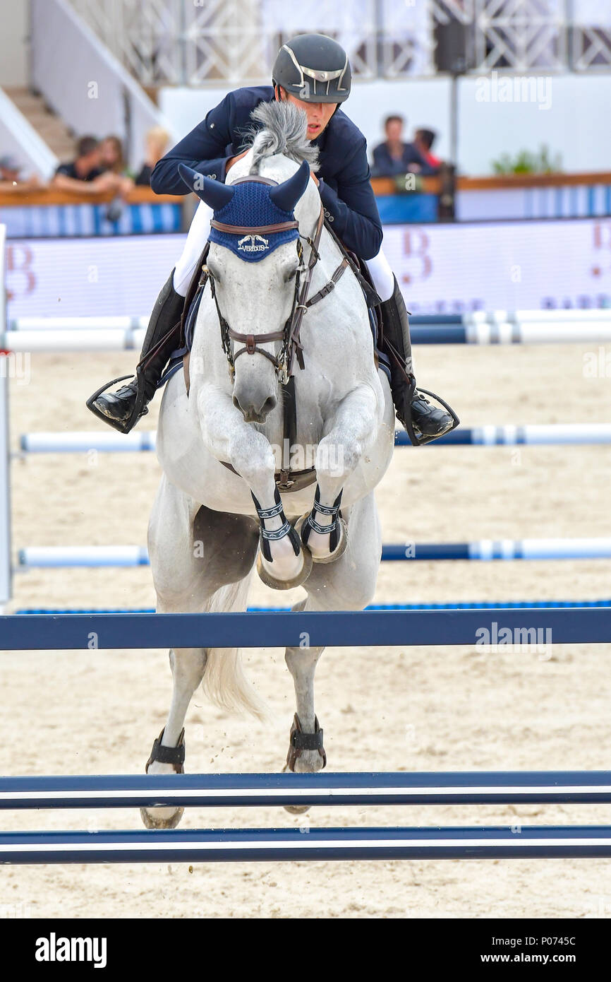 Cannes, Frankreich. 08 Juni, 2018. Irland Bertram Allen auf Gin Kinn van het Lindenhof konkurriert während der 2018 Longines Global Champions Tour CSI 5 Sterne in Cannes am Juni 08, 2018 Credit: BTWImages Sport/Alamy leben Nachrichten Stockfoto