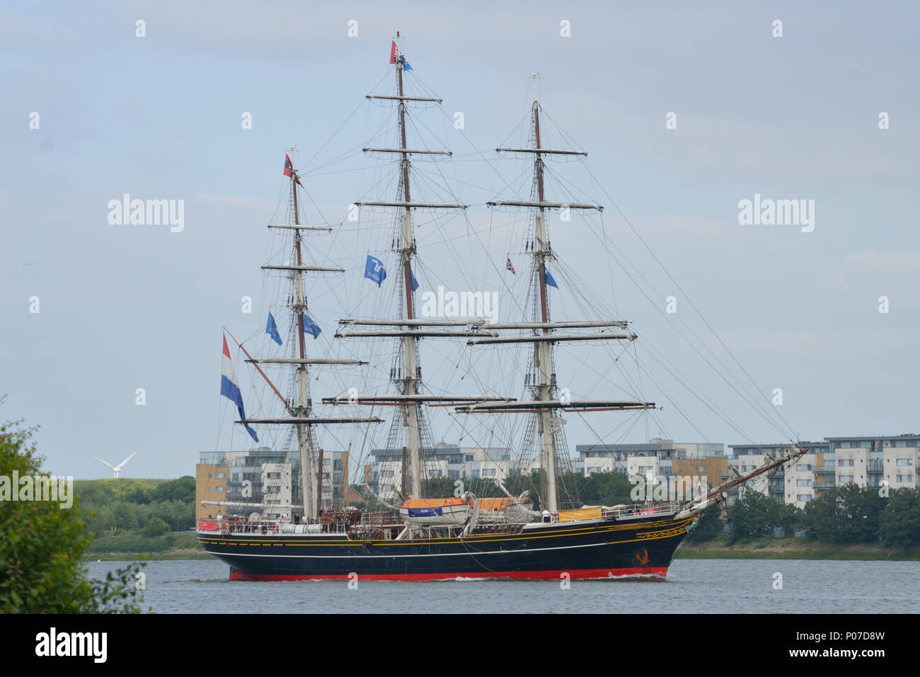 Sail Training Ship STAD AMSTERDAM kommt auf der Themse auf eine Ausbildung Sail Training Kreuzfahrt Stockfoto