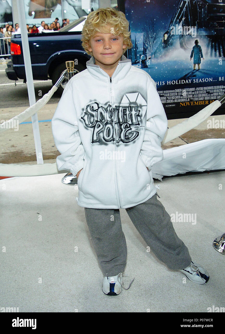 James Pinchak Ankunft auf dem Polar Express Premiere auf dem Grauman Chinese Theatre in Los Angeles. 11.07.2004. PinchakJames 027 Red Carpet Event, Vertikal, USA, Filmindustrie, Prominente, Fotografie, Bestof, Kunst, Kultur und Unterhaltung, Topix Prominente Fashion/Vertikal, Besten, Event in Hollywood Leben - Kalifornien, Roter Teppich und backstage, USA, Film, Stars, Film Stars, TV Stars, Musik, Promis, Fotografie, Bestof, Kunst, Kultur und Unterhaltung, Topix, vertikal, eine Person aus dem Jahr 2004, Anfrage tsuni@Gamma-USA.com Mode - Volle Länge Stockfoto