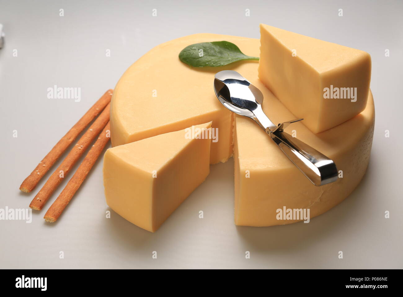 Ein schnittkäse Rad Stockfoto