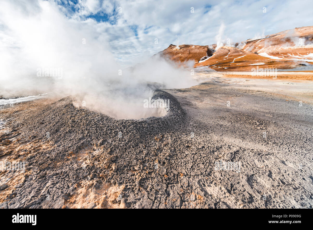 Dampfend heiße Quellen, geothermale Region Hverarönd, auch Hverir oder Namaskard, Northern Island, Island Stockfoto