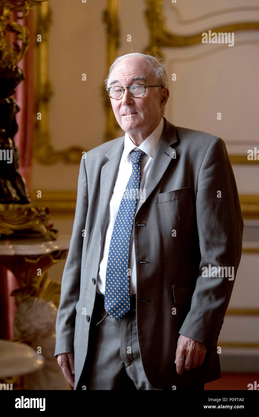 John Davies, die ein BEM in Geburtstag Liste der Königin ehrt ausgezeichnet wurde, im Lancaster House in London. Stockfoto