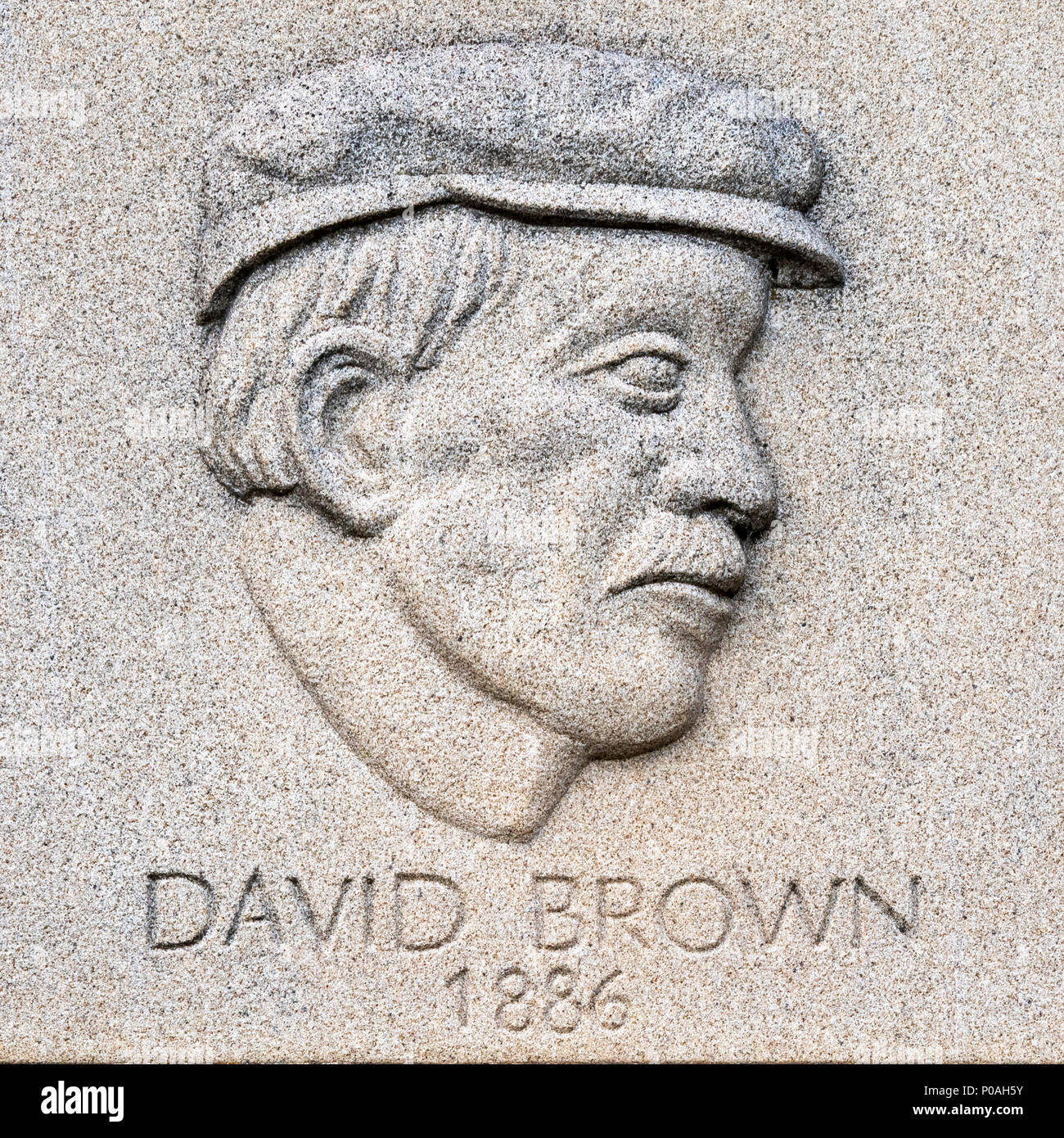 David Brown, Open Champion 1886 - ein Detail einer Gedenktafel außerhalb Musselburgh Old Course Golf Club, erinnert an große Musselburgh Golfspieler. Stockfoto