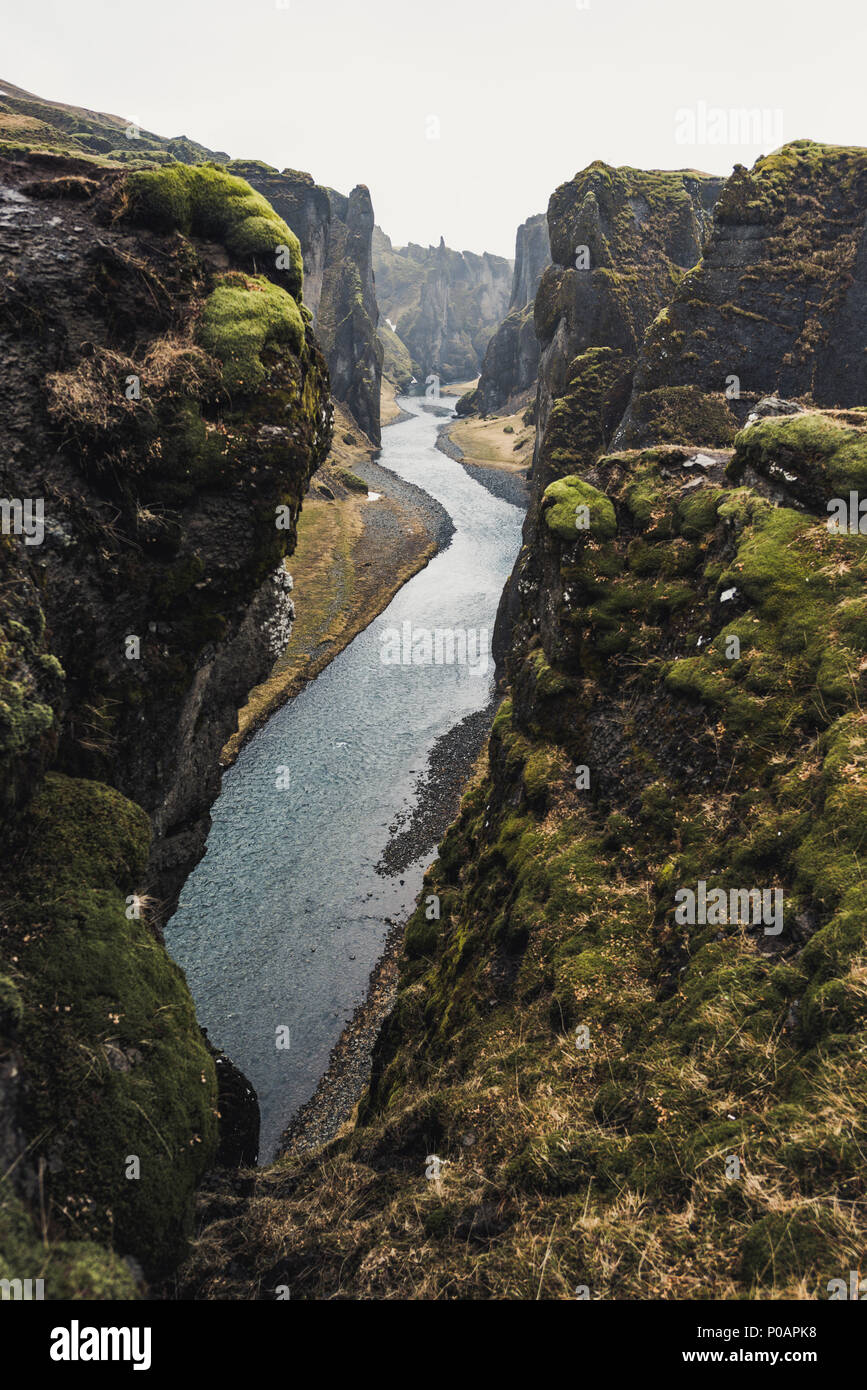 Schlucht Fjaðrárgljúfur, tiefe Schlucht, Tuffstein, in der Nähe der kirkjubær an der Südküste, südlichen Island, Island Stockfoto