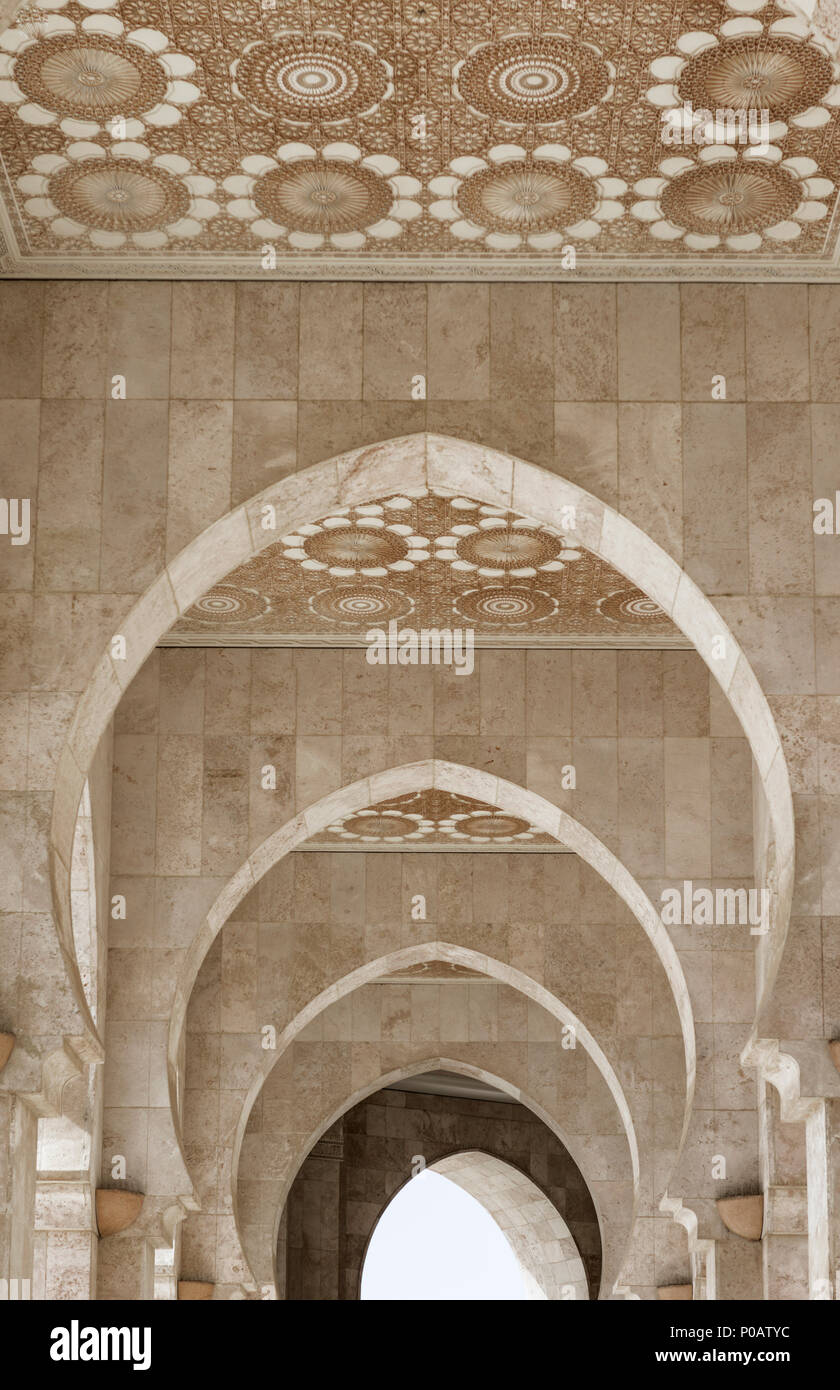 Arcade, Hassan-II.-Moschee, die Grande Mosquée Hassan II., der maurischen Architektur, Casablanca, Marokko Stockfoto
