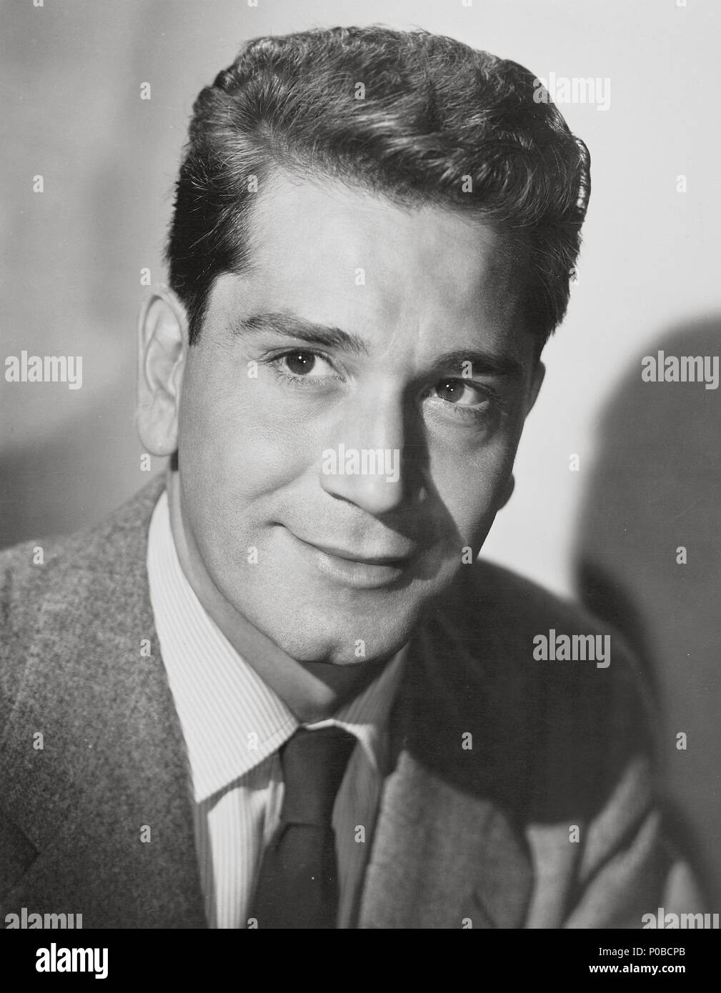 Stars: RICHARD CONTE. Stockfoto