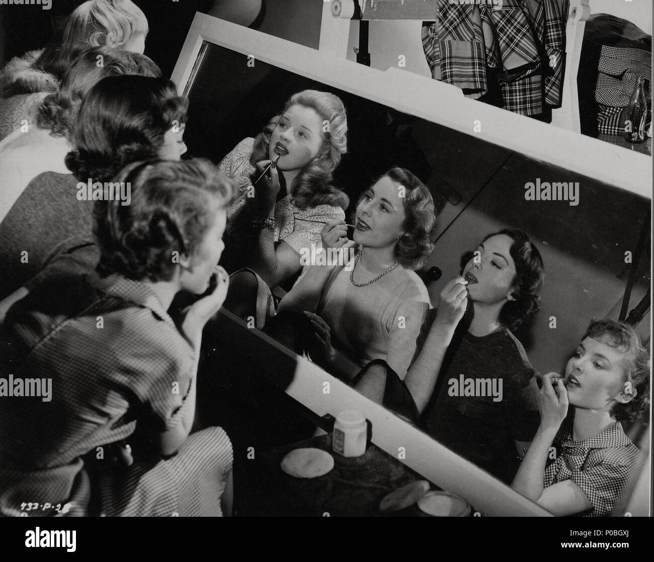 Original Film Titel: DANCE HALL. Englischer Titel: DANCE HALL. Regisseur: CHARLES CRICHTON. Jahr: 1950. Stars: PETULA CLARK; DIANA DORS; JANE HYLTON; NATASHA PARRY. Credit: EALING STUDIOS/Album Stockfoto