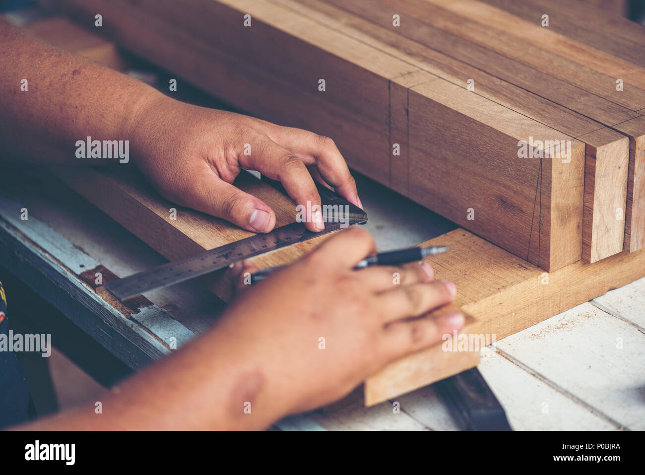 Hintergrundbild Von Holzbearbeitung Workshop Tischler Arbeitstisch