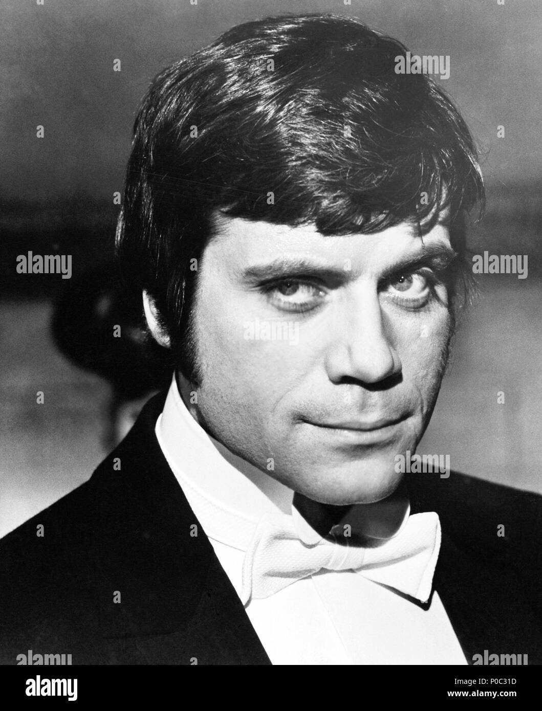 Original Film Titel: die Ermordung des Präsidiums. Englischer Titel: die Ermordung des Präsidiums. Film Regie: BASIL DEARDEN. Jahr: 1969. Stars: OLIVER REED. Quelle: Paramount Pictures/Album Stockfoto