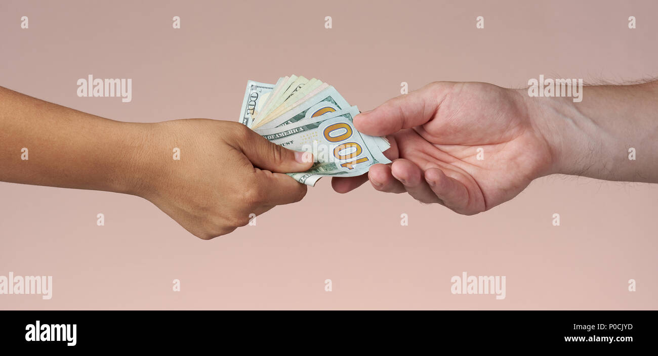 Korruption problem Thema. Hand, Bündel Dollarscheine Nahaufnahme Stockfoto