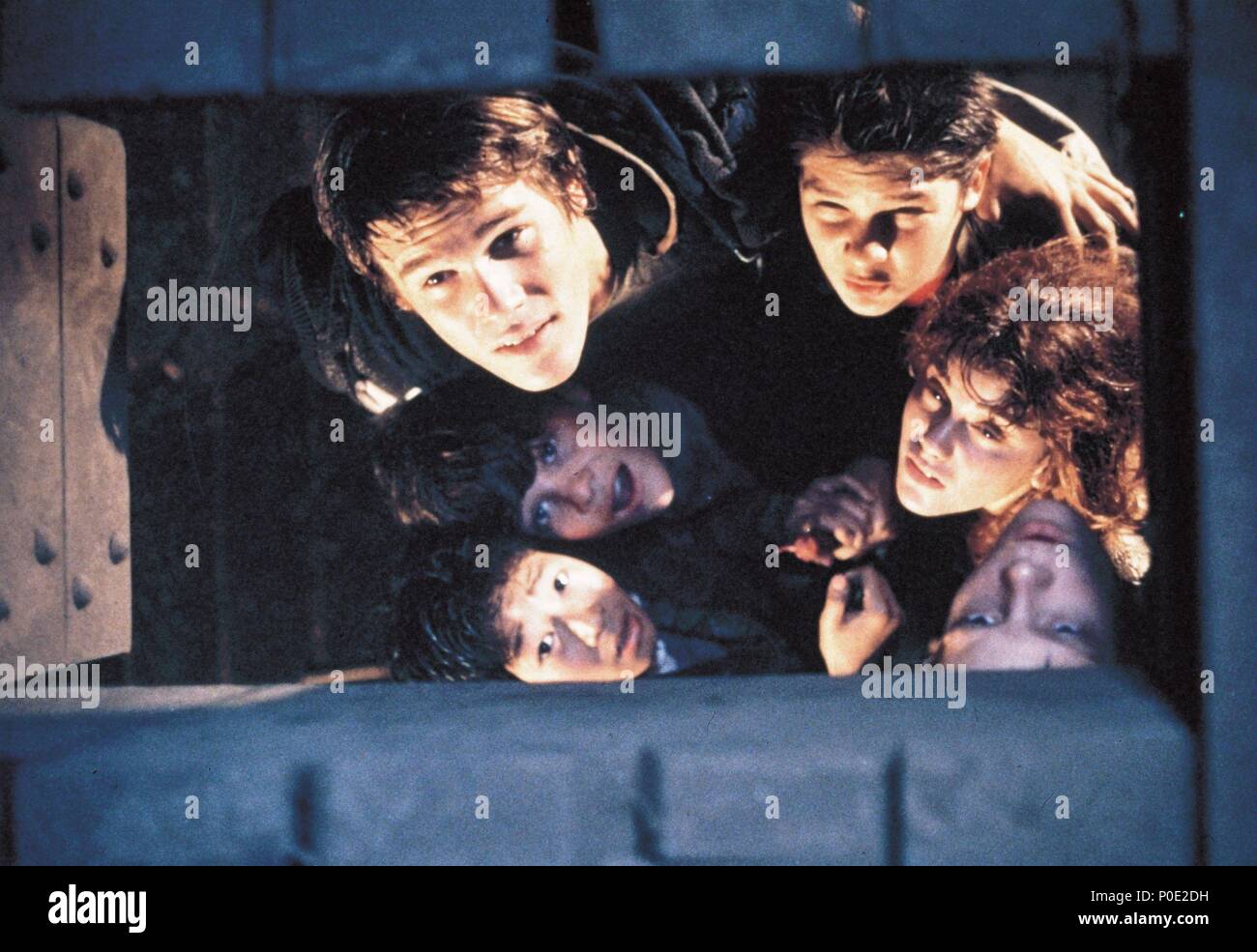 Original Film Titel: Die GOONIES. Englischer Titel: The Goonies. Regisseur: richard donner. Jahr: 1985. Stars: Sean Astin; Corey Feldman; Josh Brolin; KERRI GREEN, JONATHAN KE QUAN. Quelle: WARNER BROTHERS/Album Stockfoto