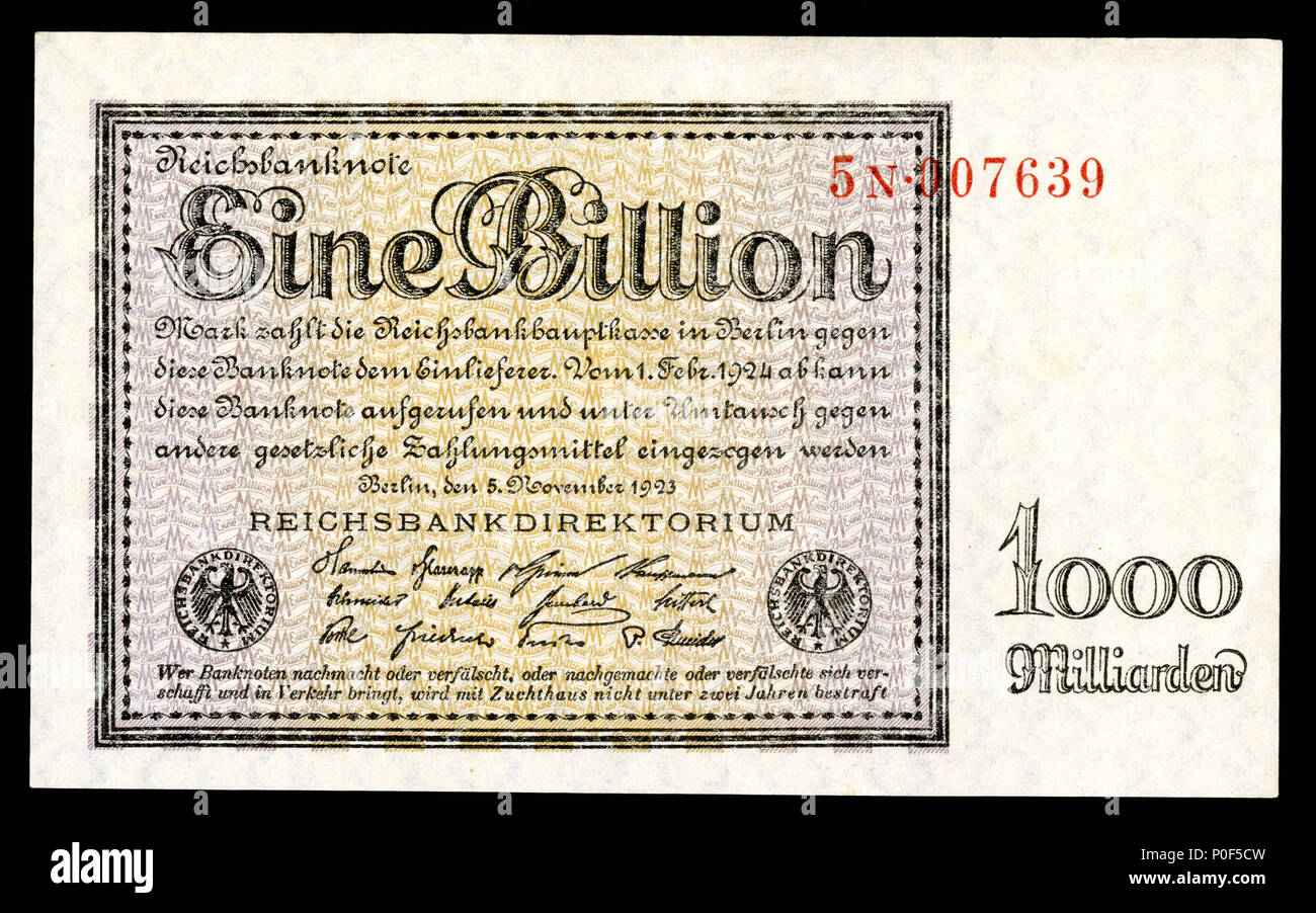 . Englisch: Deutsche Papiermark der Weimarer Republik, nach dem Ersten Weltkrieg hyperinflation Era (1921 - 24). . 1923 (Hinweis), 2015 (Bild). Reichsbankdirektorium Berlin 3 GER-134 - Reichsbanknote 1 Billionen Mark (1923) Stockfoto