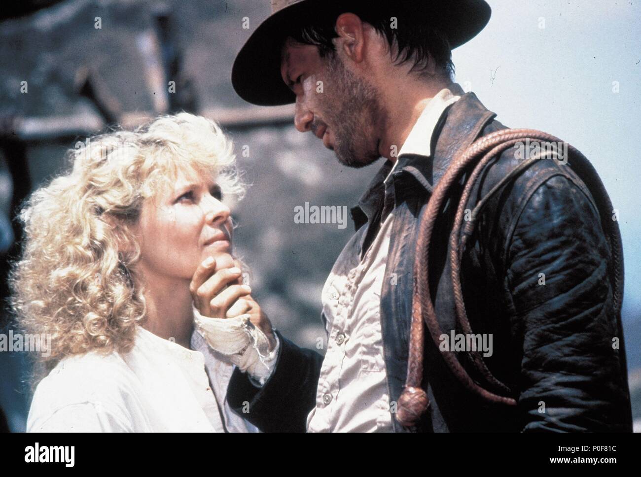 Original Film Titel: INDIANA JONES UND DER TEMPEL DES TODES. Englischer Titel: INDIANA JONES UND DER TEMPEL DES TODES. Regisseur: Steven Spielberg. Jahr: 1984. Stars: Harrison Ford, Kate Capshaw. Credit: Lucasfilm LTD./PARAMOUNT/Album Stockfoto