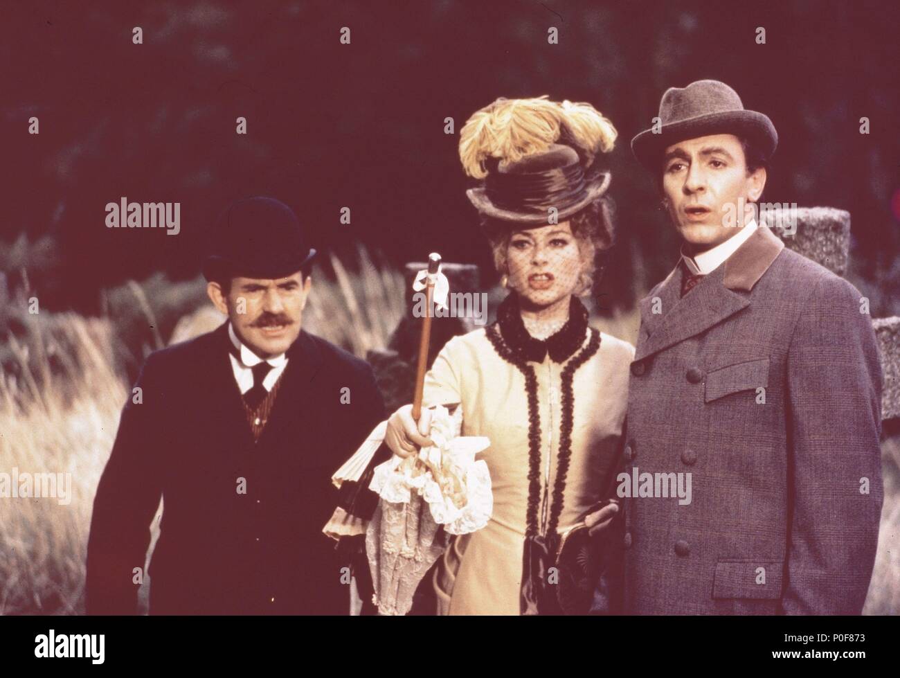 Original Film Titel: Das Privatleben des Sherlock Holmes. Englischer Titel: Das Privatleben des Sherlock Holmes. Regisseur: Billy Wilder. Jahr: 1970. Stars: Colin Blakely; GENEVIEVE SEITE; ROBERT STEPHENS. Quelle: UNITED ARTISTS/Album Stockfoto