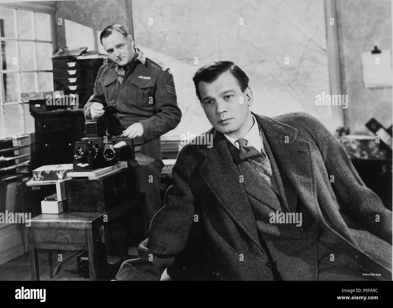 Engl. Autor Der Dritte Mann Kreuzworträtsel Der dritte mann 1949 carol reed -Fotos und -Bildmaterial in hoher