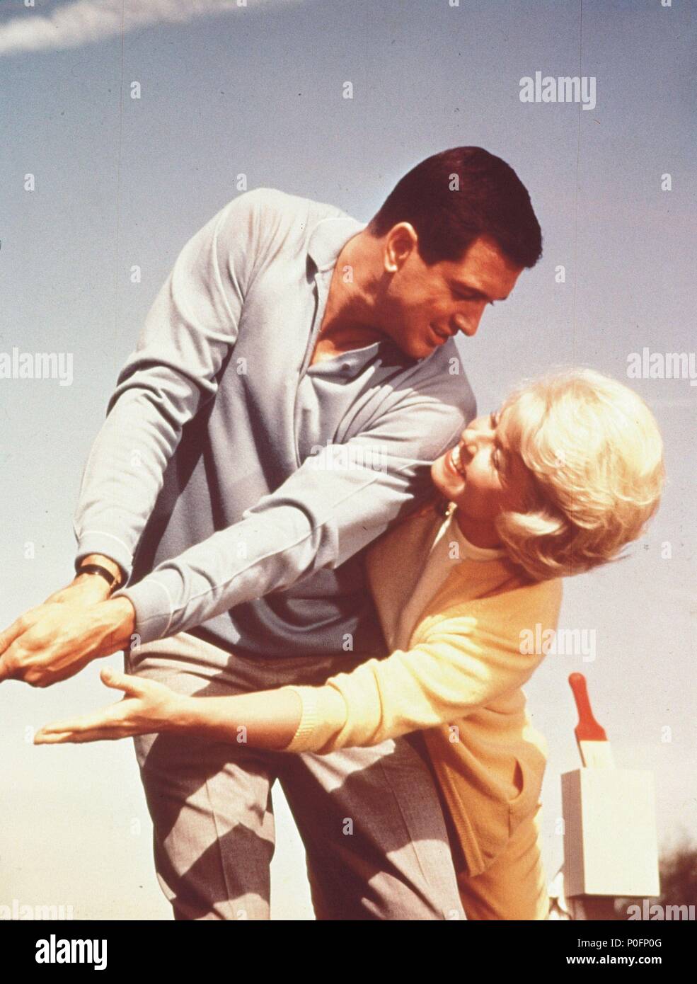Original Film Titel: SCHICKEN SIE MIR KEINE BLUMEN. Englischer Titel: SCHICKEN SIE MIR KEINE BLUMEN. Regisseur: Norman Jewison. Jahr: 1964. Stars: Rock Hudson und DORIS DAY. Quelle: UNIVERSAL PICTURES/Album Stockfoto