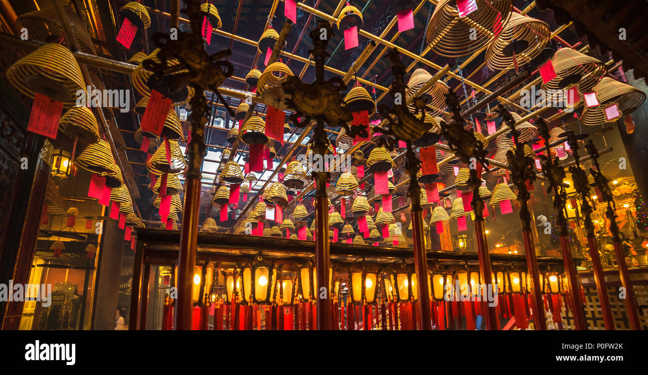 Innenraum der Man Mo Tempel in Hong Kong Stockfoto