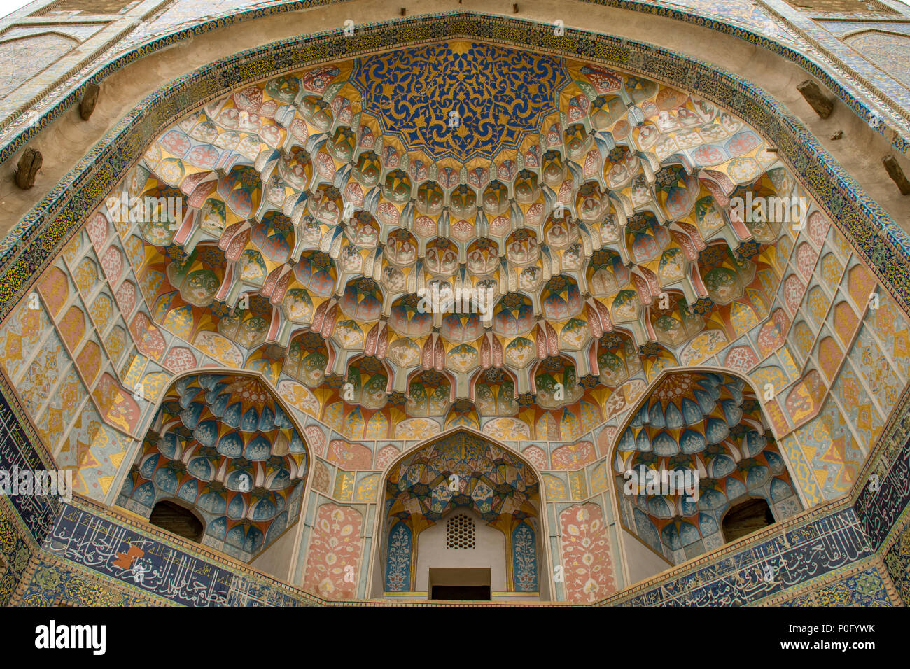 Eingang Abdulaziz Khan Medrese, Buchara, Usbekistan Stockfoto