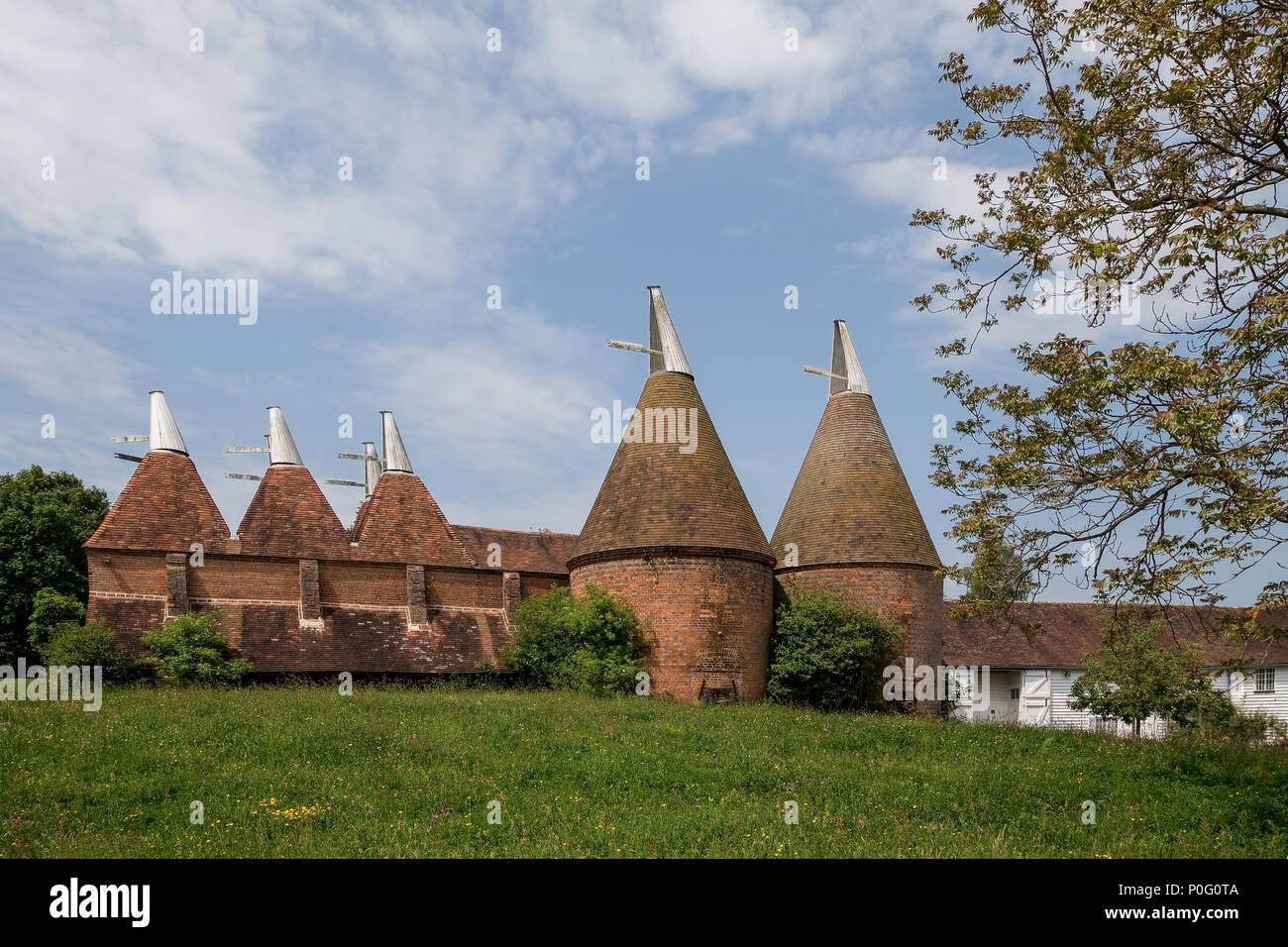 Oast House, Sissinghurst Schlossgarten, Weald von Kent, England, Großbritannien Stockfoto