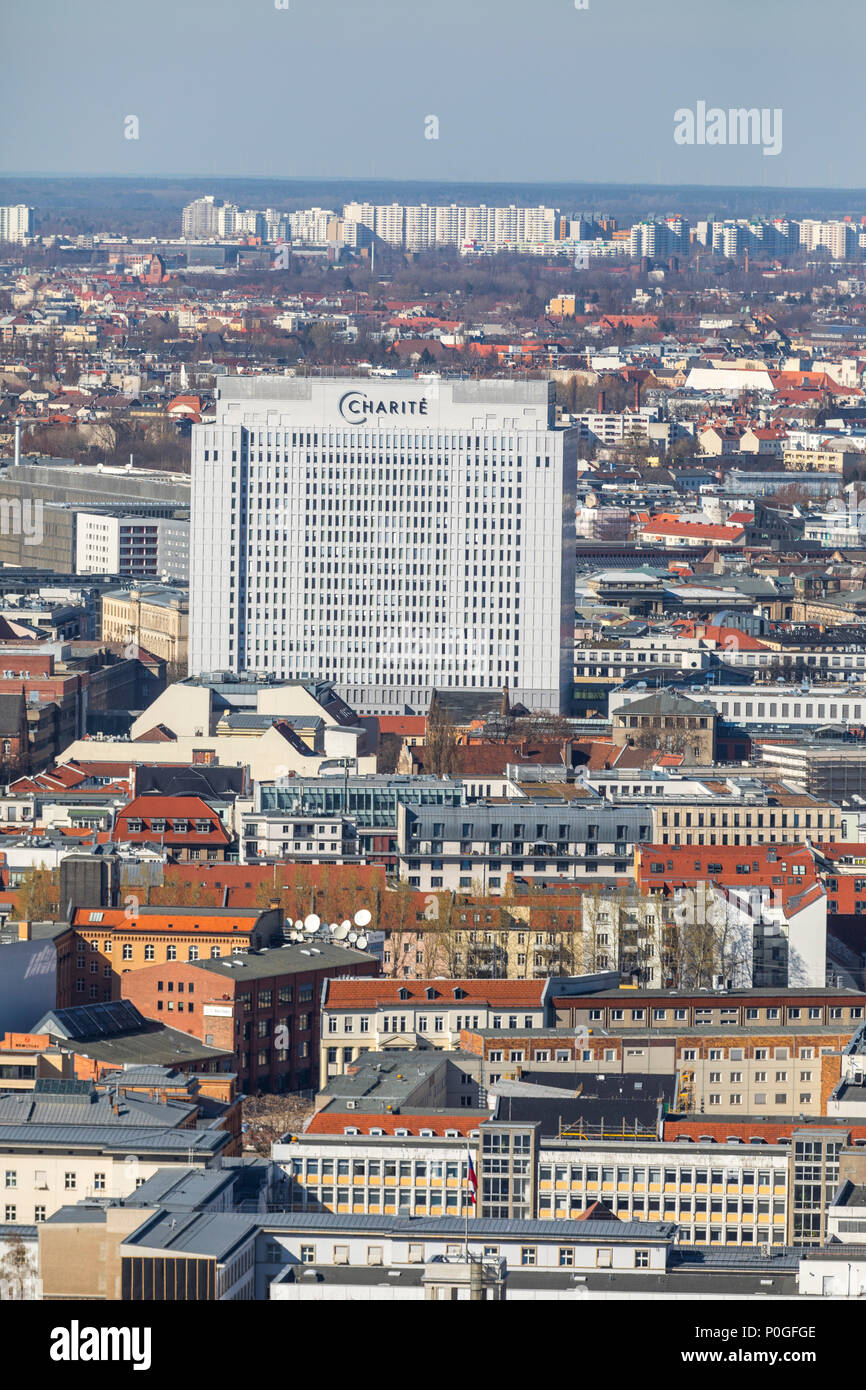 Blick über das Stadtzentrum von Berlin, im Norden, CharitŽ Krankenhaus, Deutschland, Stockfoto