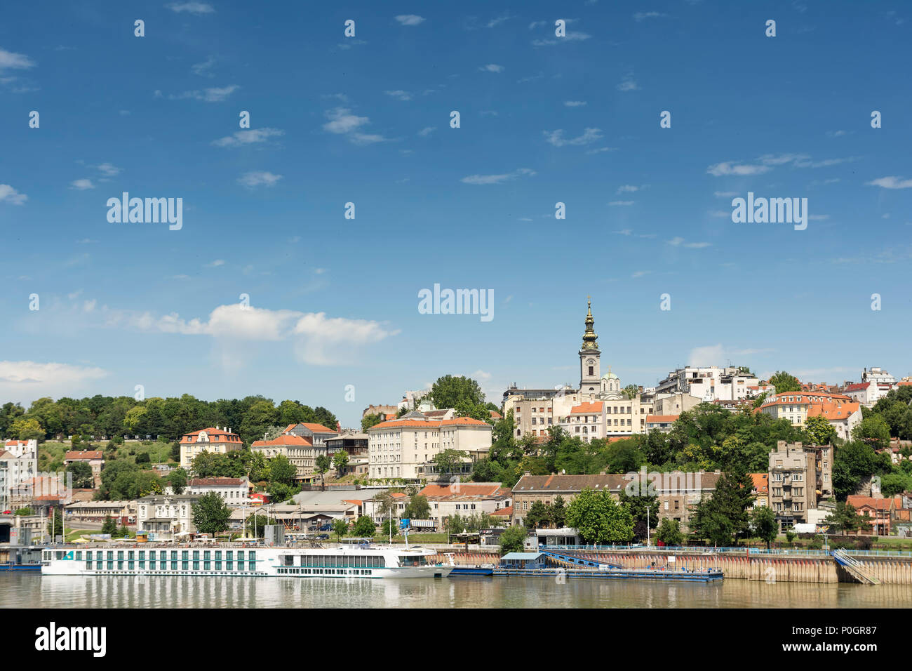 Allgemeine Ansicht von Belgrad, die Hauptstadt und größte Stadt in Serbien. Es liegt am Zusammenfluss der Save und der Donau entfernt. Stockfoto