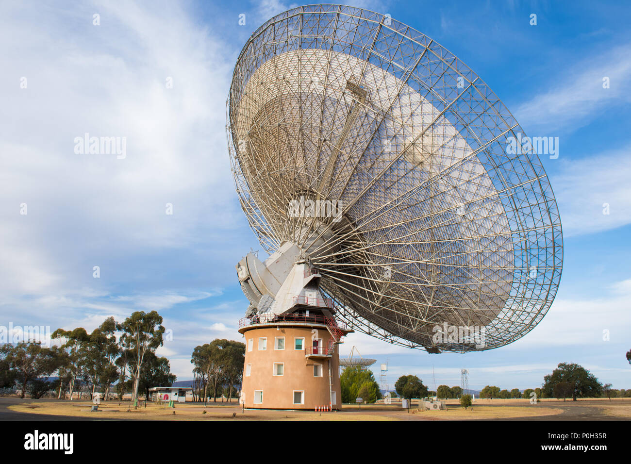 Parkes Radio Teleskop ist eine 64-m Durchmesser Parabolantenne für Radioastronomie verwendet. Dieses Teleskop hat live Bilder zum Fernsehen, wenn man 1 auf dem Mond in Apollo 11 am 21. Juli 1969 - Parkes landete, New South Wales, Australien Stockfoto