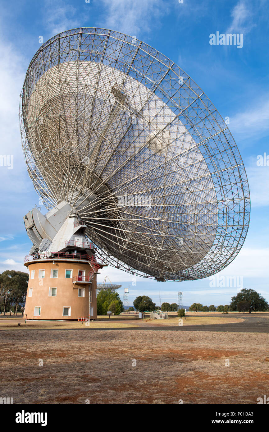 Parkes Radio Teleskop ist eine 64-m Durchmesser Parabolantenne für Radioastronomie verwendet. Dieses Teleskop hat live Bilder zum Fernsehen, wenn man 1 auf dem Mond in Apollo 11 am 21. Juli 1969 - Parkes landete, New South Wales, Australien Stockfoto
