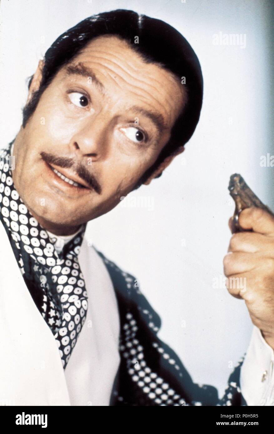 Original Film Titel: LA PUPA DEL GANGSTER. Englischer Titel: LA PUPA DEL GANGSTER. Film Regie: GIORGIO CAPITANI. Jahr: 1975. Stars: Marcello Mastroianni. Stockfoto