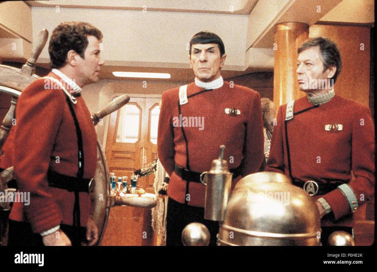 Original Film Titel: Star Trek V: The Final Frontier. Englischer Titel: Star Trek V: The Final Frontier. Regisseur: William Shatner. Jahr: 1989. Stars: Leonard Nimoy, William Shatner, DEFOREST KELLEY. Quelle: Paramount Pictures/Album Stockfoto