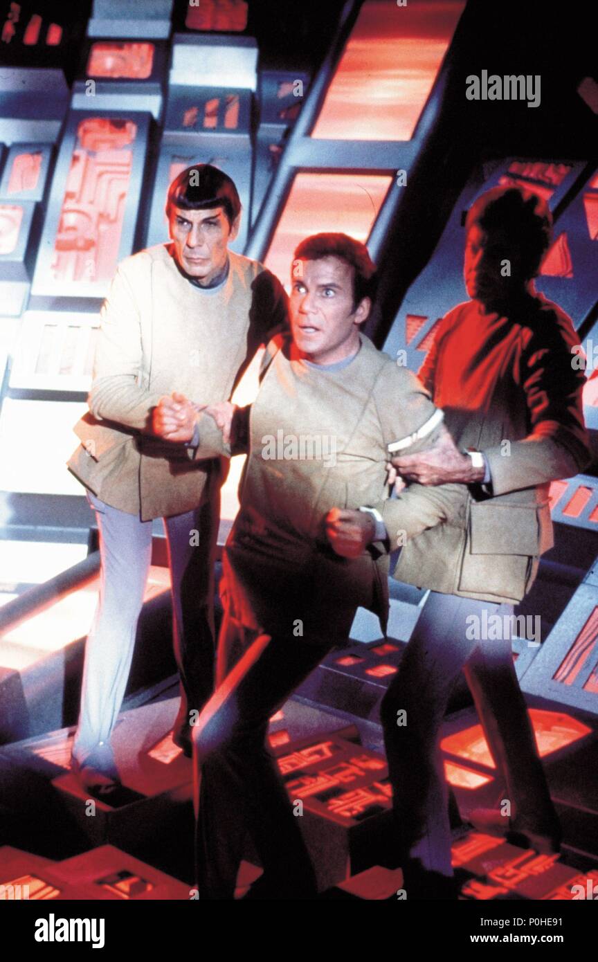 Original Film Titel: STAR TREK, THE MOTION PICTURE. Englischer Titel: STAR TREK, THE MOTION PICTURE. Regisseur: ROBERT WISE. Jahr: 1979. Stars: Leonard Nimoy, William Shatner, DEFOREST KELLEY. Quelle: Paramount Pictures/Album Stockfoto