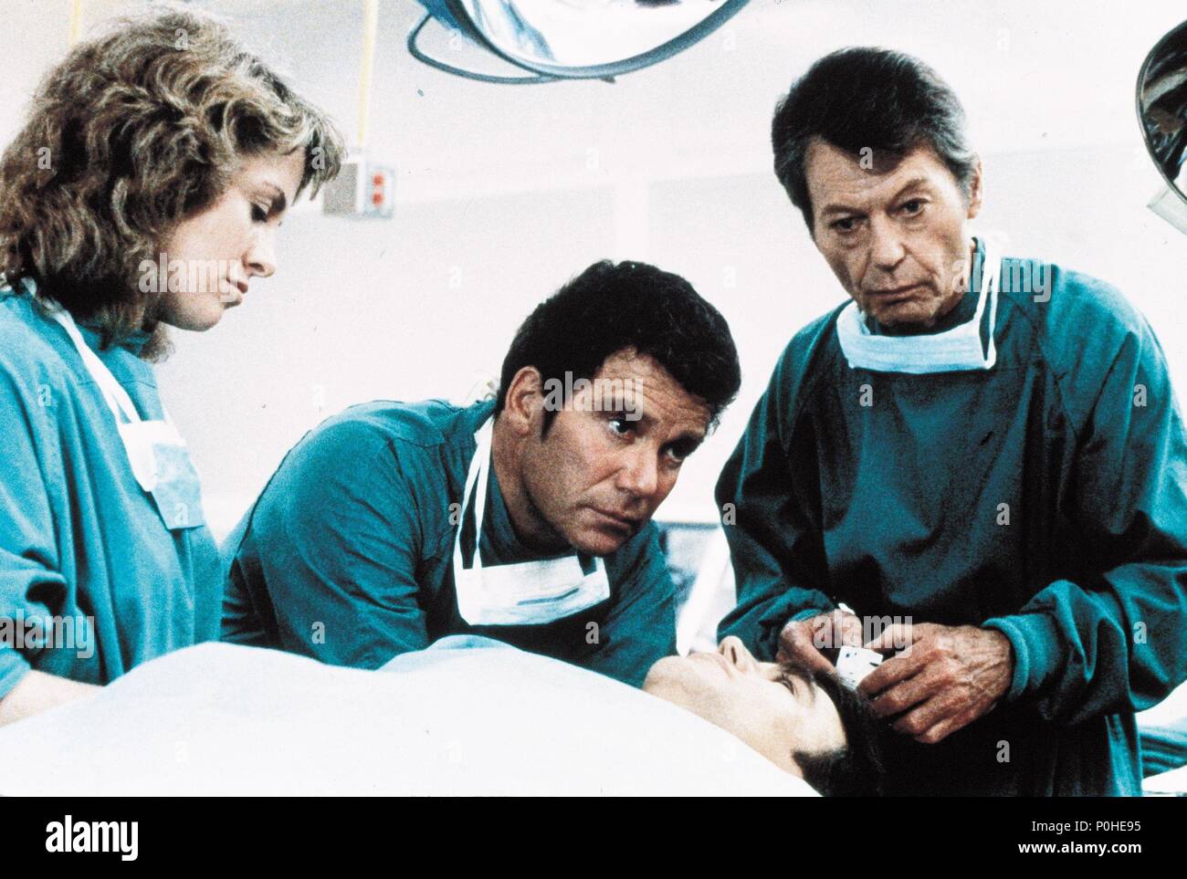 Original Film Titel: Star Trek IV: The Voyage Home. Englischer Titel: Star Trek IV: The Voyage Home. Regisseur: Leonard Nimoy. Jahr: 1986. Stars: William Shatner, DEFOREST KELLEY. Quelle: Paramount Pictures/Album Stockfoto