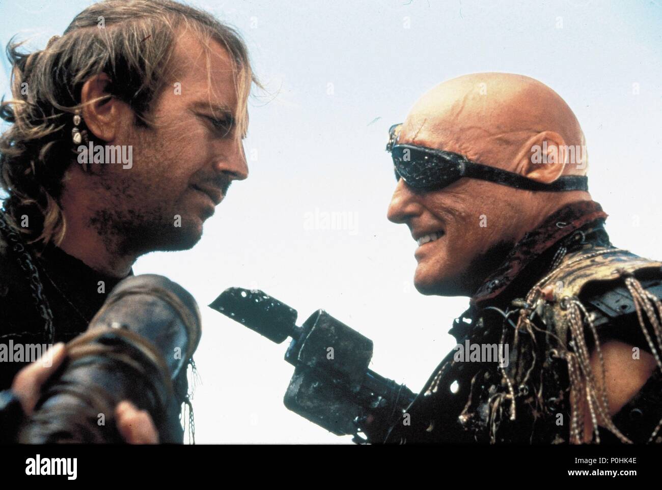 Original Film Titel: Waterworld. Englischer Titel: Waterworld. Regisseur: Kevin Reynolds. Jahr: 1995. Stars: Kevin Costner, Dennis Hopper. Quelle: UNIVERSAL PICTURES/Album Stockfoto