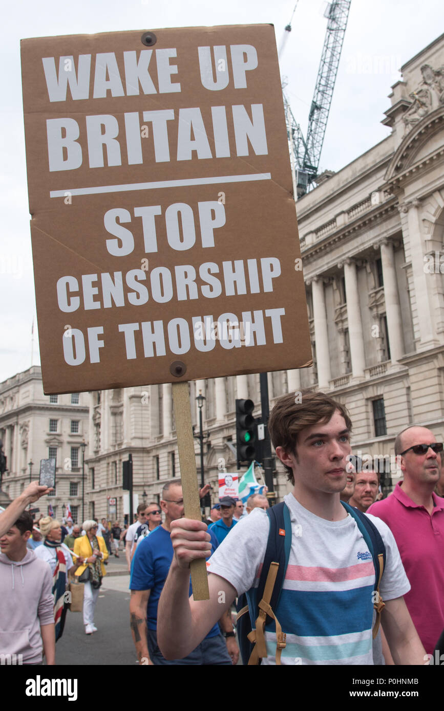 London, UK, 9. Juni 2018. Tausende weit - rechte Protest für Tommy Robinson # FreeTommy im Whitehall, 9. Juni 2018, London, UK. Credit: Siehe Li/Alamy leben Nachrichten Stockfoto